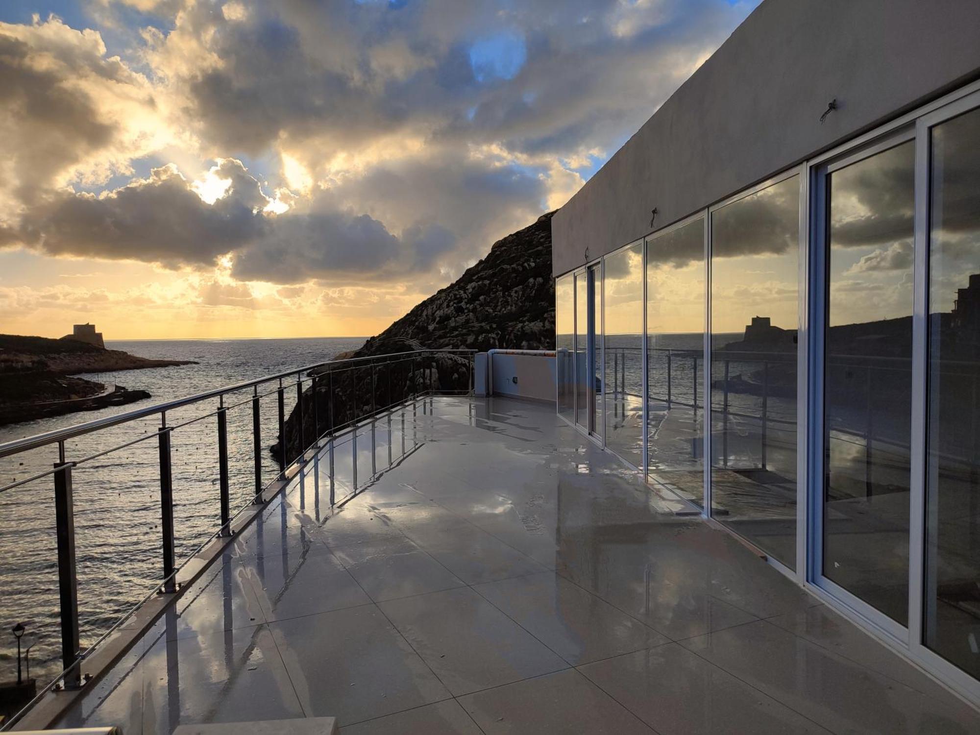 Xlendistays - Centrally Located Seafront Living Holiday Spaces In Xlendi Dış mekan fotoğraf